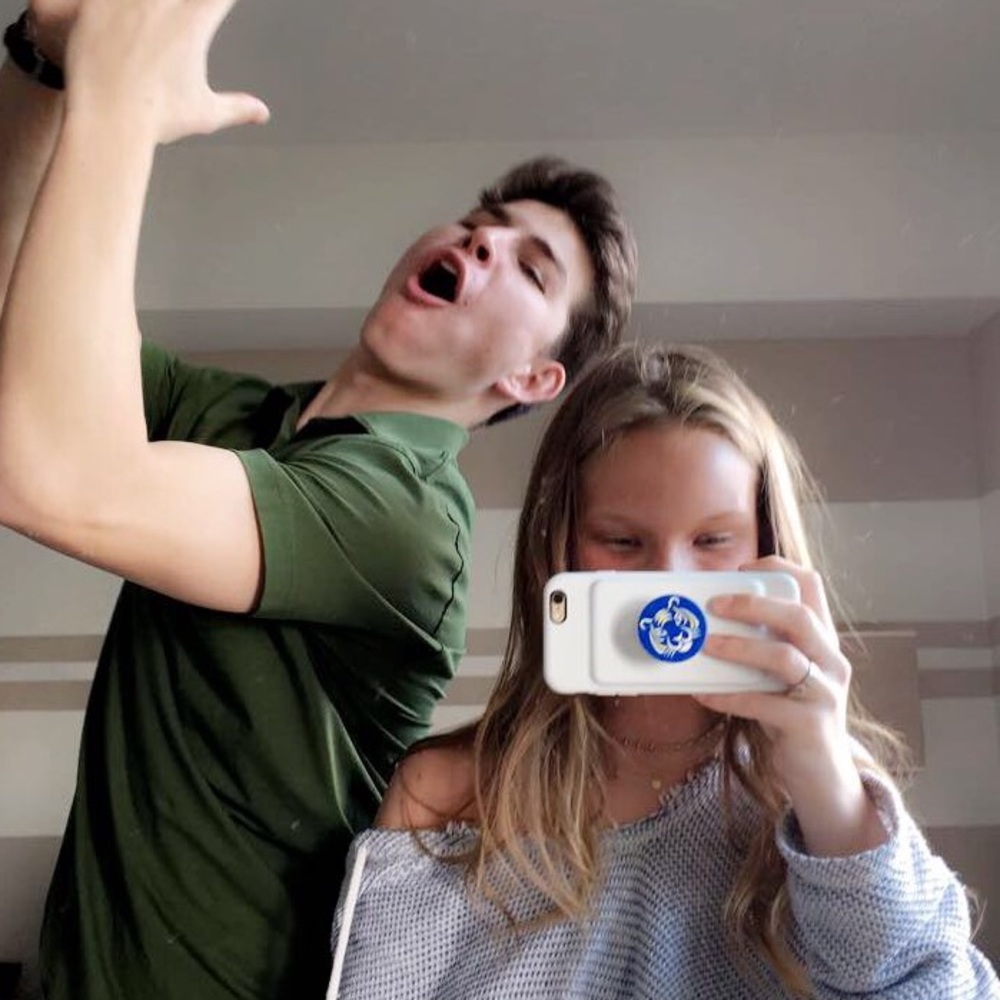 Meet your Posher, Ellie